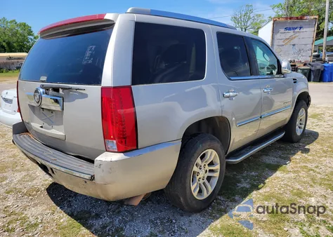2007 Cadillac Escalade Luxury из США, поврежденный, VIN 1GYFK63837R259719